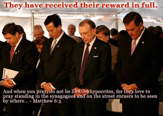 Republicans praying in public, contrary to Jesus' command